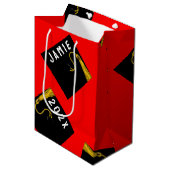 Gepersonaliseerd Afstuderen Red Medium Gift Bag Cadeauzakje (Voorkant Gekanteld)