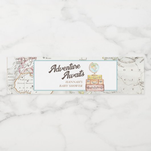 Gepersonaliseerd avontuur wacht op Baby shower Waterfles Etiket (Enkel label)