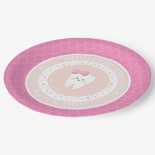 Gepersonaliseerd babymeisje Bord roze papier (Gekanteld)