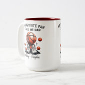 Gepersonaliseerd basketbal met kinder naam vaders tweekleurige koffiemok (Voorkant links)