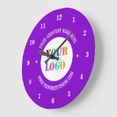 Gepersonaliseerd bedrijfslogo en klok met aangepas (Hoek)