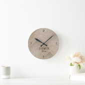 Gepersonaliseerd beige faux linnen ronde klok (Huis)