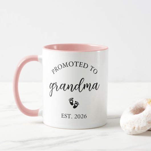Gepersonaliseerd Bevorderd tot oma Mok (Met donut)