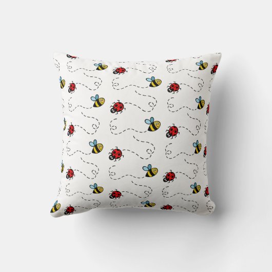 Gepersonaliseerd Bezig Bumblebee & Ladybird Patter Kussen (Achterkant)