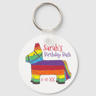 Gepersonaliseerd Birthday Party Favor Rainbow Piña Sleutelhanger