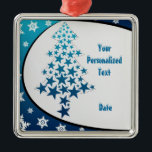 Gepersonaliseerd blauw sneeuwvlok ornament<br><div class="desc">Voeg een beetje feestelijk gejuich toe met dit gepersonaliseerde blauwe sneeuwvlok lint ornament. Een perfecte one-of-a-kind kous stuffer die generaties lang meegaat.</div>