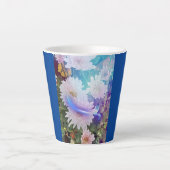 Gepersonaliseerd blauwe latte Mok met White Daisy  (Voorkant)
