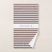 Gepersonaliseerd bruin gestreept patroon bad handdoek (Handdoek)