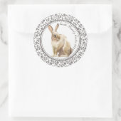 Gepersonaliseerd bruin paaskonijn ronde sticker (Tas)