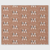 Gepersonaliseerd bruin vrolijk kerstrood monogram cadeaupapier (Vlak)