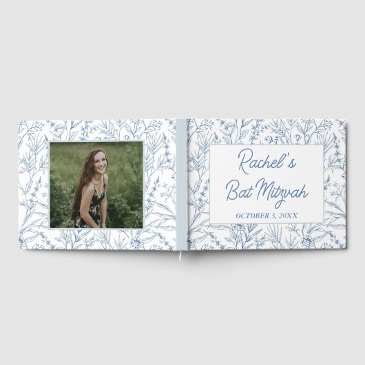 Gepersonaliseerd Dainty Blue Floral Mitzvah Gasten Gastenboek (Volledig)