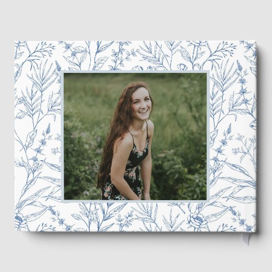 Gepersonaliseerd Dainty Blue Floral Mitzvah Gasten Gastenboek (Achterkant)