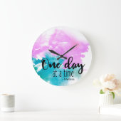 Gepersonaliseerd "Één dag tegelijkertijd" gezegde Grote Klok (Huis)