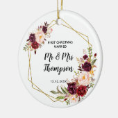 Gepersonaliseerd Eerste Kersthuwelijk zoals Mr & M Keramisch Ornament (Links)