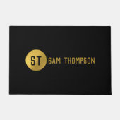 Gepersonaliseerd Elegant Black & Gold Modern Monog Deurmat (Voorkant)
