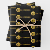 Gepersonaliseerd Elegant Black & Gold Modern Monog Inpakpapier Vel (In situ)
