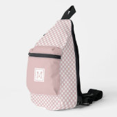Gepersonaliseerd Elegant Gedempt Roze Plaid Patroo Sling Bag (Rechterhoek)