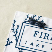 Gepersonaliseerd, elegant Indigo Blue Coral Patter Strandlaken (In situ)