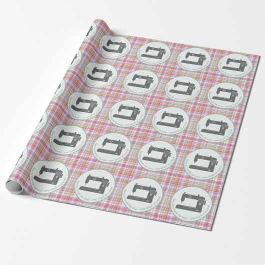 Gepersonaliseerd Elegante Plaid Groene Roze Naaima Cadeaupapier (Uitgerold)