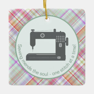 Gepersonaliseerd Elegante Plaid Groene Roze Naaima Keramisch Ornament