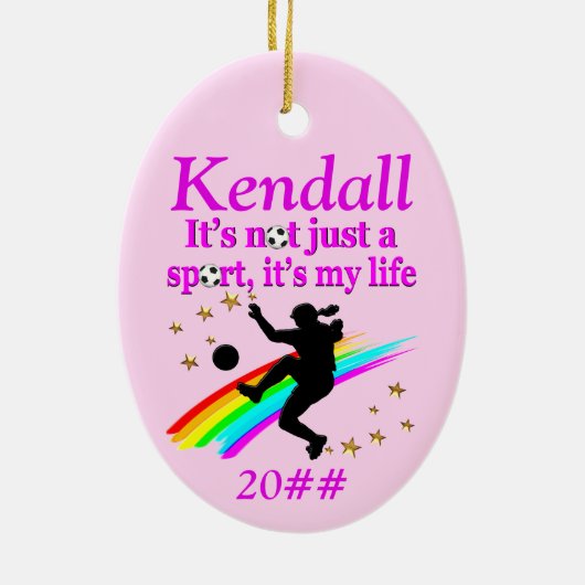 GEPERSONALISEERD EN GEDATEERD MEISJES VOETBAL ORNA KERAMISCH ORNAMENT (Achterkant)