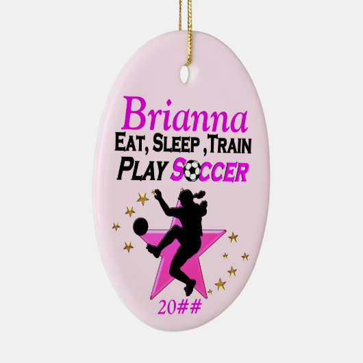 GEPERSONALISEERD EN GEDATEERD VOETBALMEISJE ORNAME KERAMISCH ORNAMENT (Rechts)