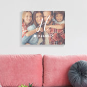Gepersonaliseerd fotocanvas van Monogram Canvas Afdruk (Insitu (Woonkamer))