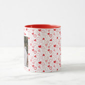 Gepersonaliseerd foto's en namen hart gepatterd mok (Midden)