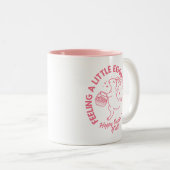 Gepersonaliseerd Funny Easter Bunny Shirt met naam Tweekleurige Koffiemok (Voorkant rechts)