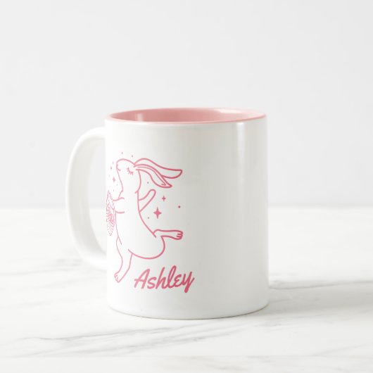 Gepersonaliseerd Funny Easter Bunny Shirt met naam Tweekleurige Koffiemok (Voorkant links)