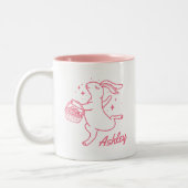 Gepersonaliseerd Funny Easter Bunny Shirt met naam Tweekleurige Koffiemok (Links)