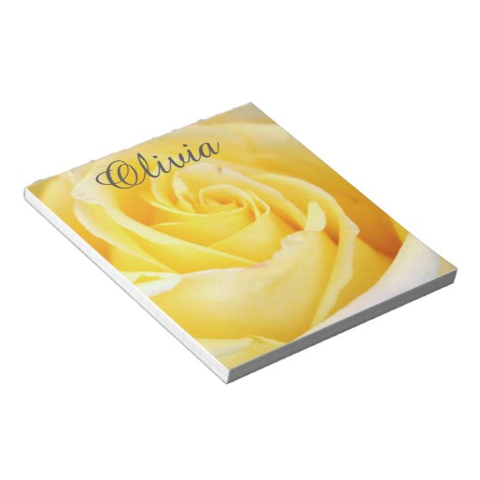 Gepersonaliseerd Geel RozenNotitieblok Notitieblok (Schuin)