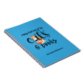 Gepersonaliseerd GEMAKKELIJK AFGELEID DOOR KATTEN  Notitieboek (Rechterzijde)