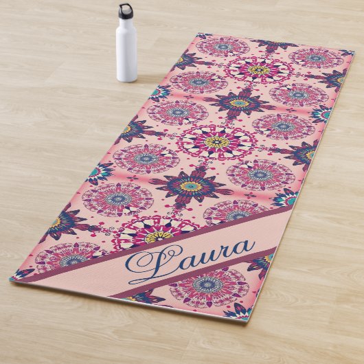 Gepersonaliseerd geometrisch ontwerp yogamat (In situ)