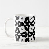 Gepersonaliseerd geometrisch patroon zwart-wit koffiemok (Links)