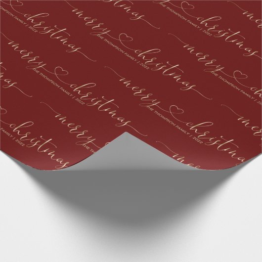 Gepersonaliseerd Gold Red Heart-script, pretkerker Cadeaupapier (Hoek)