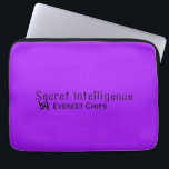 Gepersonaliseerd Grappig op Bright Violet Laptop Sleeve<br><div class="desc">Het artwork is voorzien van aanpasbare typografie met de tekst "Secret Intelligence by [Name]" op een levendige, blauw violette kleur. Pas dit object aan door jouw namen toe te voegen. Voor speciale verzoeken of vragen kunt u contact opnemen met de artiest via wafadahdalcreates@gmail.com. © Wafa Y. Dahdal - Alle rechten...</div>