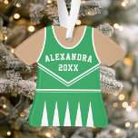 Gepersonaliseerd Groen Cheerleader Uniform Ornament<br><div class="desc">Vier de geest van je cheerleader met dit gepersonaliseerde groene en witte cheerleader uniform ornament. Perfect voor het herdenken van een speciaal seizoen,  team of individuele prestatie. Pas het aan met een naam en een jaar om een unieke aandenken te creëer.</div>
