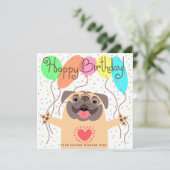Gepersonaliseerd Happy Birthday Pug Kaart met ball (Staand voorkant)