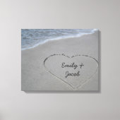Gepersonaliseerd hart in zand verpakt Canvas Print (Voorkant)