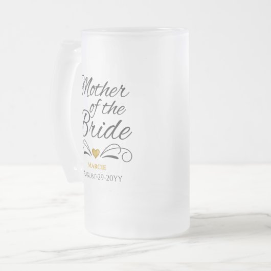 Gepersonaliseerd hart van de goudmoeder van de bru matglas bierpul (Voorkant links)