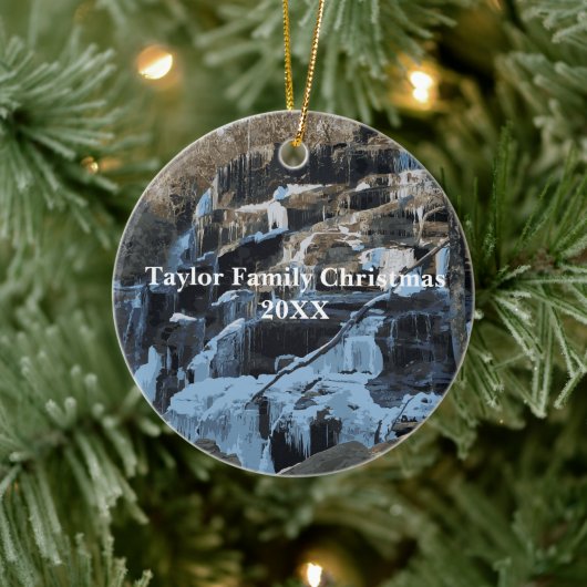 Gepersonaliseerd herdenking van de sneeuwwaterval keramisch ornament (Boom)