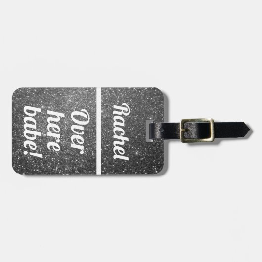 Gepersonaliseerd hier babe | Funny Bagagelabel (Voorkant horizontaal)