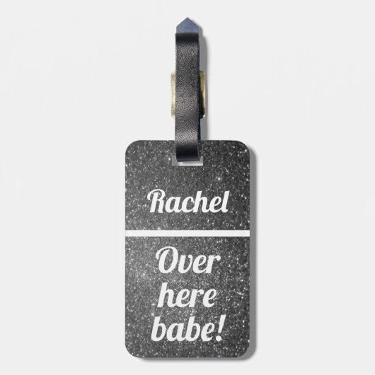 Gepersonaliseerd hier babe | Funny Bagagelabel (Achterkant verticaal)
