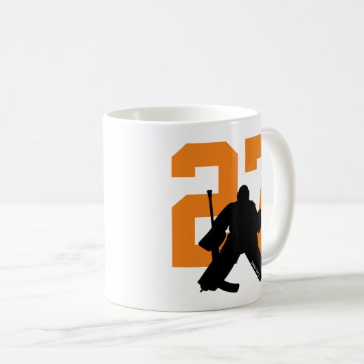 Gepersonaliseerd Hockey Goalie Player Number Oranj Koffiemok (Voorkant rechts)