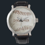 Gepersonaliseerd  honkbal horloge<br><div class="desc">Een foto van een versleten honkbal biedt de achtergrond voor dit gepersonaliseerde horloge,  met een aanpasbare naam in een gedempte lettersoort in een schaduw van roodachtig bruin die aansluit bij de naaichting. Ideaal voor een honkbal- of sportfan op je cadeaulijst.</div>