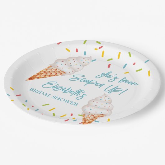 Gepersonaliseerd ijs vrijgezellenfeest papieren bordje (Gekanteld)