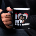 Gepersonaliseerd Ik hou van mijn beste vriend hart Koffiemok<br><div class="desc">Aangepaste gepersonaliseerde One Of A Kind Photo Heart mok van Ricaso - Love heart Photo Template Design ... voeg eenvoudig uw eigen foto toe aan deze geweldige aangepaste koffie-mok met vet I LOVE MY BFF Best Friend (voeg uw eigen tekst in of laat zoals het is) .. gemakkelijk te personaliseren...</div>