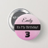 Gepersonaliseerd is de Button van My Birthday Pink (Voorkant /achterkant)