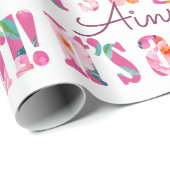 Gepersonaliseerd is een meisje Magenta Floral lett Cadeaupapier (Rol Hoek)